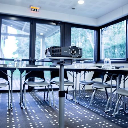 Kyriad Rennes Nord Hotel Екстер'єр фото