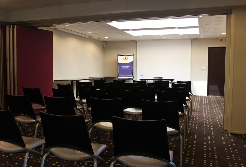 Kyriad Rennes Nord Hotel Екстер'єр фото